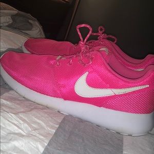 Nike shoes size 7 in kids